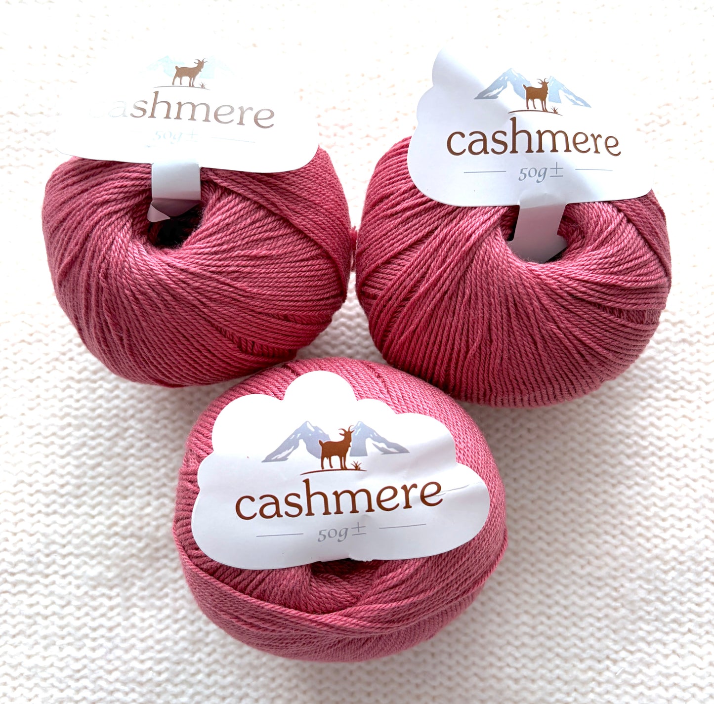 3 balls x 50g Cashmere yarn : 100% Cashmere : 25 Rose Red