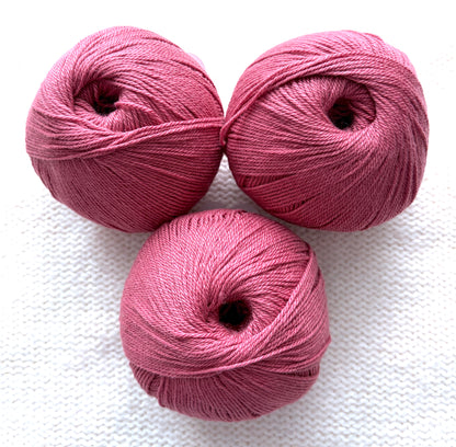 3 balls x 50g Cashmere yarn : 100% Cashmere : 25 Rose Red