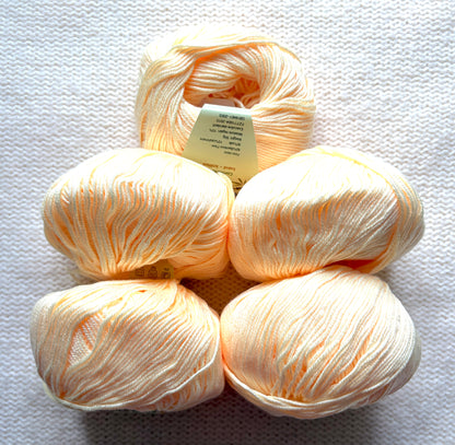 5 balls x 50g Cashmere Silk yarn : Cashmere + Silk + Bamboo fiber : 04 Buttercream