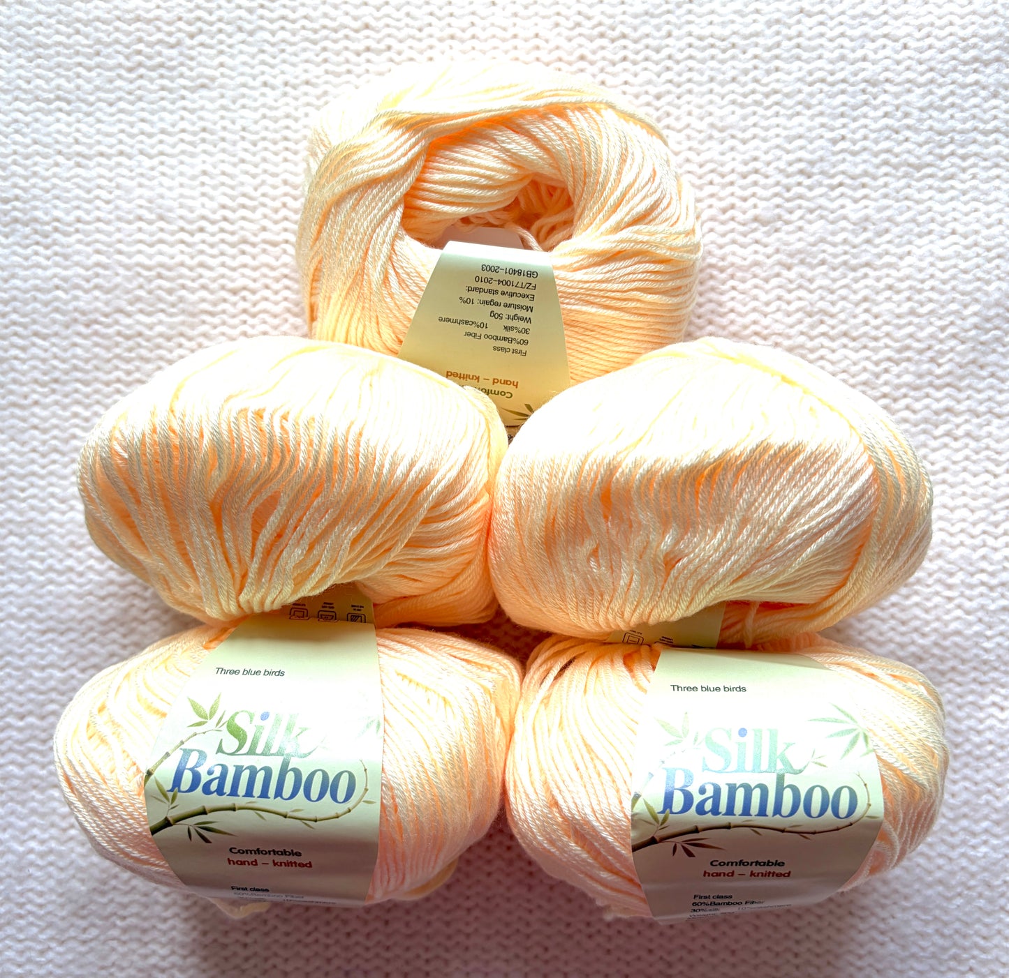 5 balls x 50g Cashmere Silk yarn : Cashmere + Silk + Bamboo fiber : 04 Buttercream