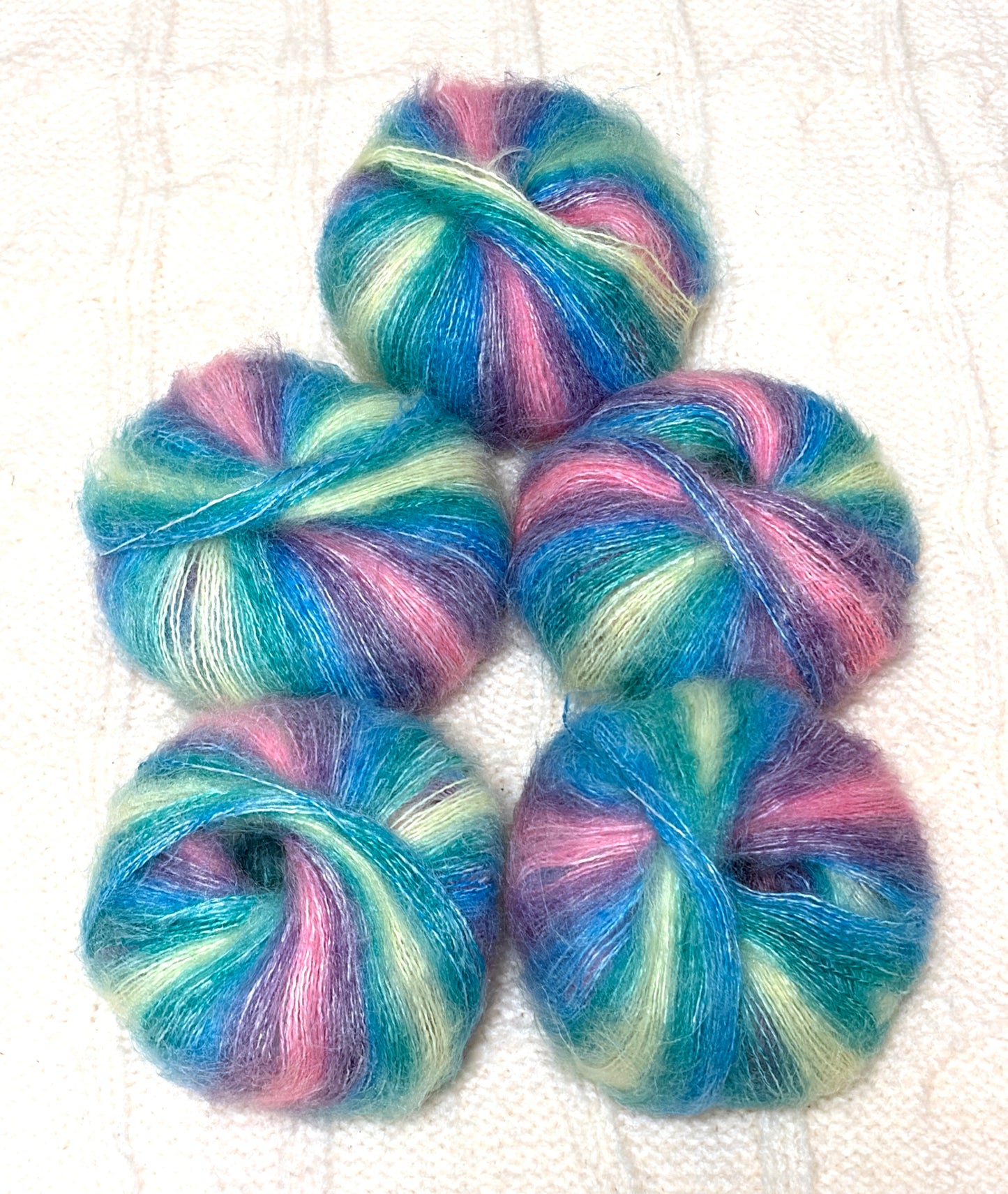 5 balls x 25g Alpaca Mohair yarn : Mohair + Alpaca + Acrylic : Colour 23
