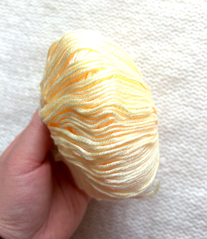 5 balls x 50g Cashmere Silk yarn : Cashmere + Silk + Bamboo fiber : 04 Buttercream