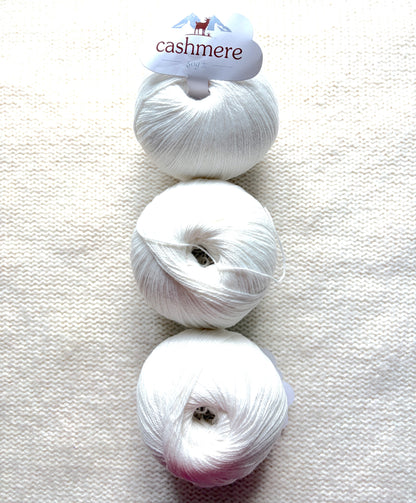 3 balls x 50g Cashmere yarn : 100% Cashmere : 01 White
