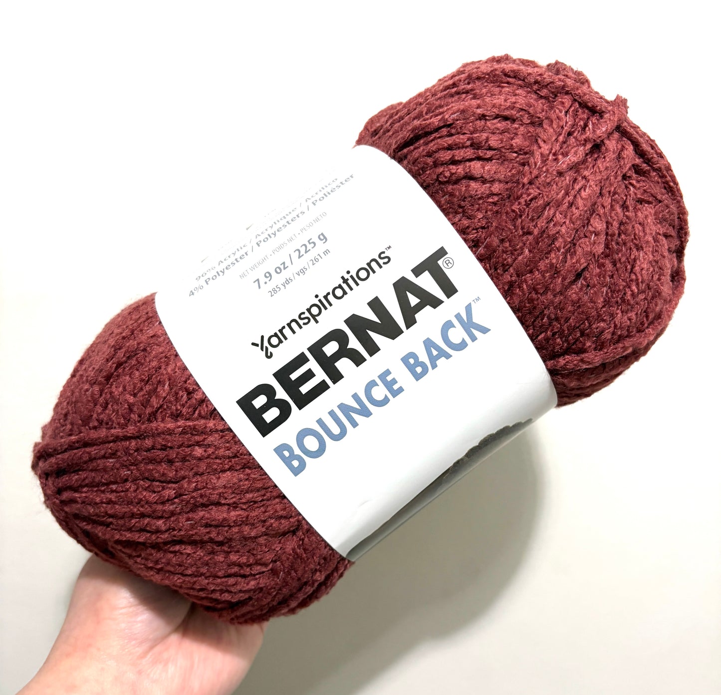 2 Balls x 255g Bernat Bounce Back Yarn Bulky Yarn : Merlot