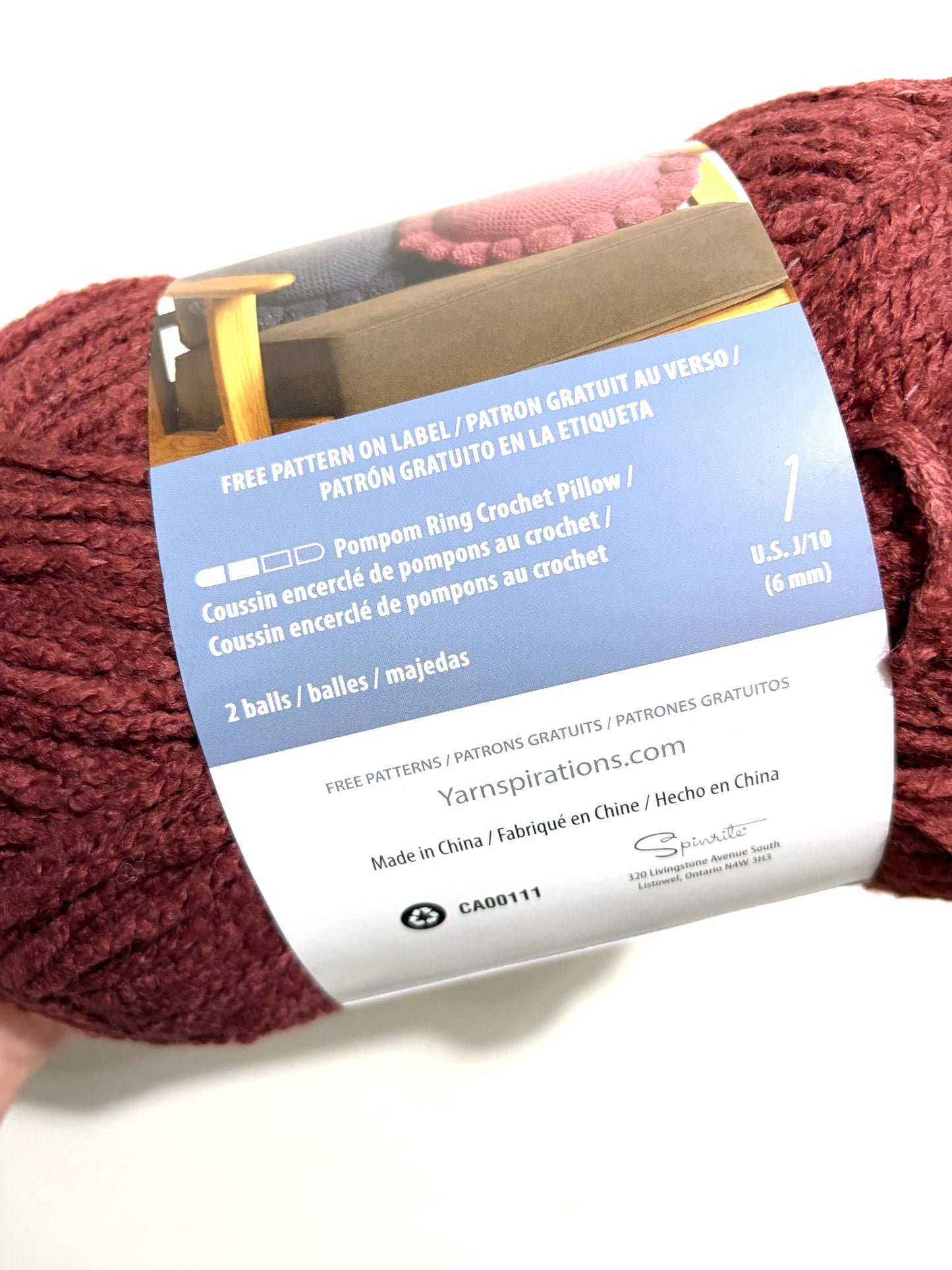 2 Balls x 255g Bernat Bounce Back Yarn Bulky Yarn : Merlot