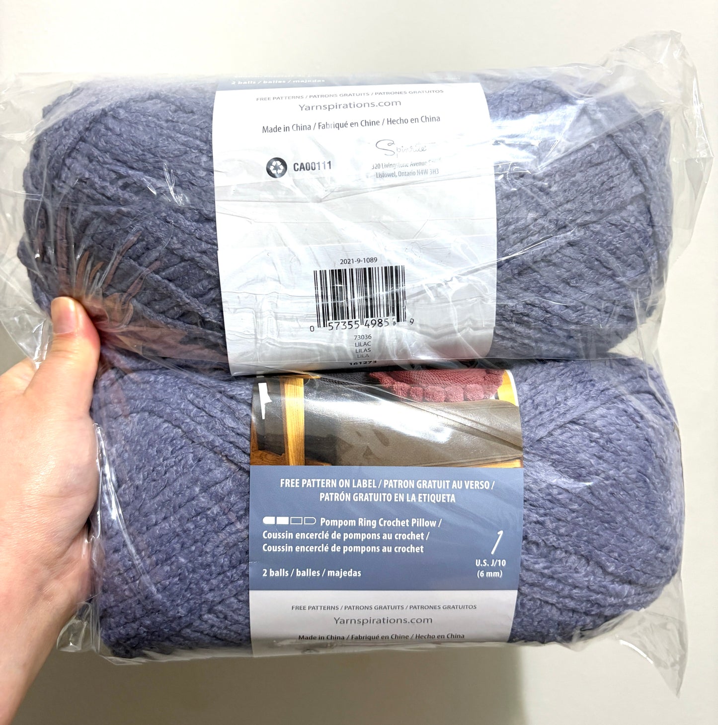 2 Balls x 255g Bernat Bounce Back Yarn Bulky Yarn : Lilac