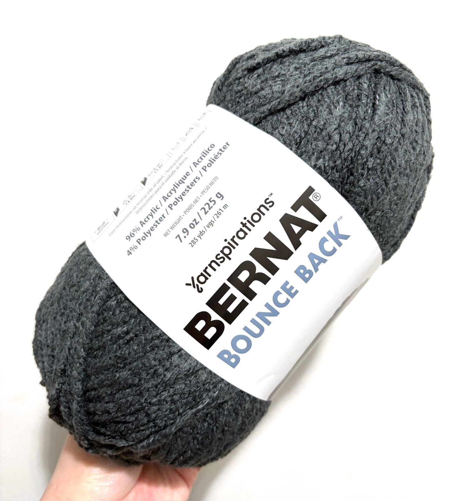 2 Balls x 255g Bernat Bounce Back Yarn Bulky Yarn : Black Bear