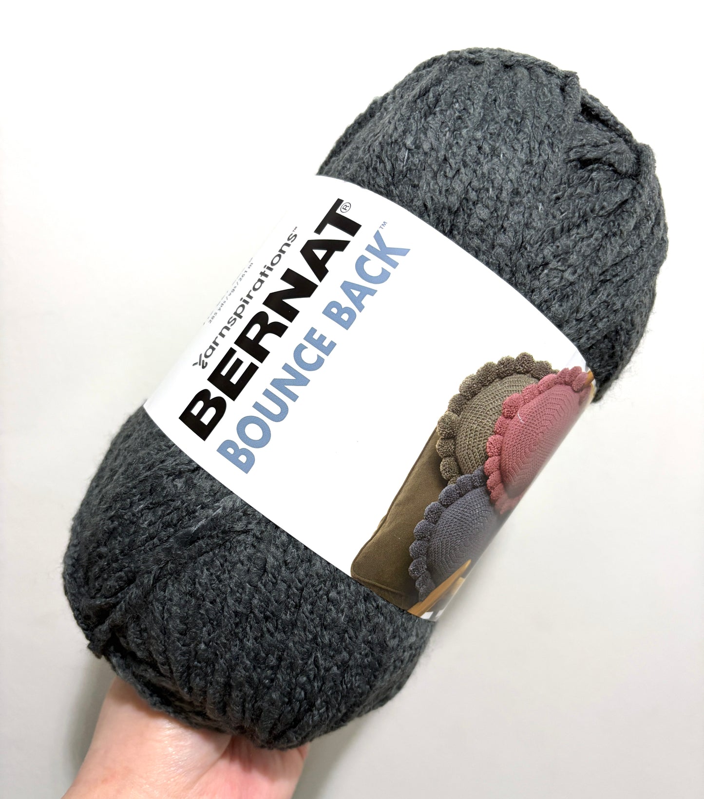 2 Balls x 255g Bernat Bounce Back Yarn Bulky Yarn : Black Bear