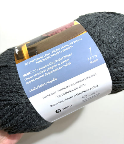 2 Balls x 255g Bernat Bounce Back Yarn Bulky Yarn : Black Bear