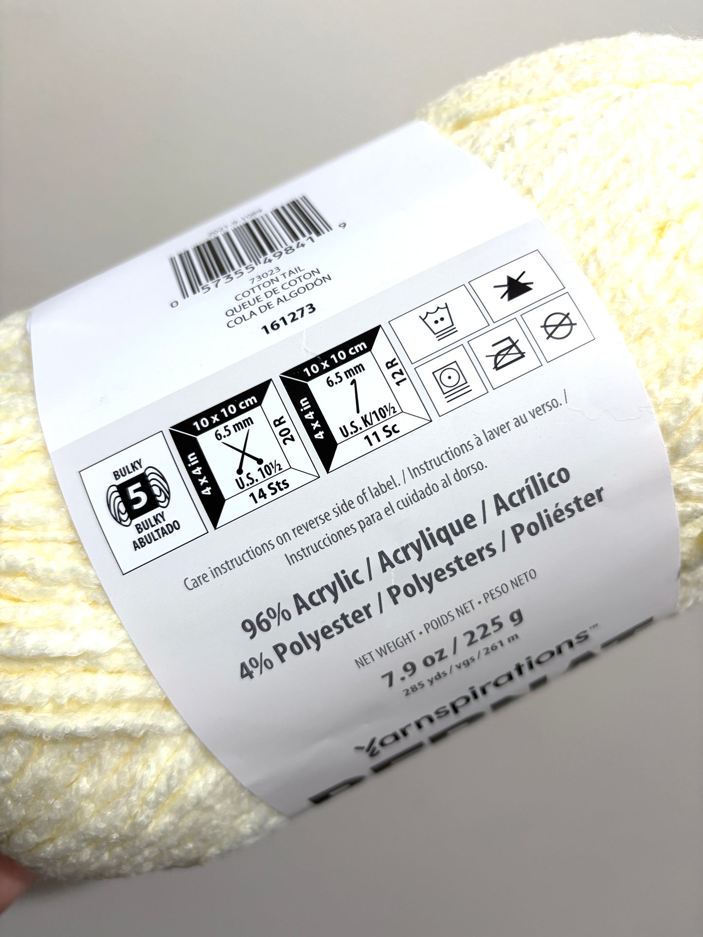 2 Balls x 255g Bernat Bounce Back Yarn Bulky Yarn : Cotton Tail