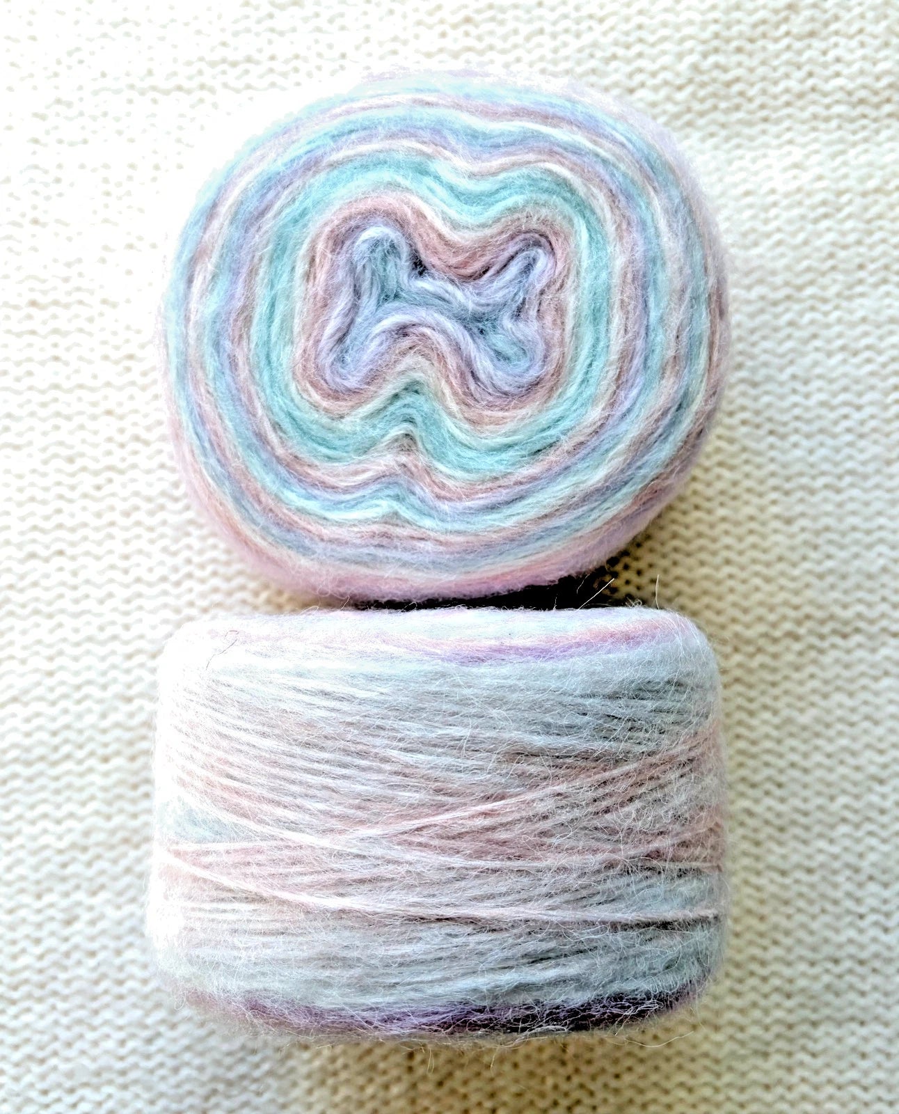 1 cake x 100g Ombre Mohair Blend Yarn : 16 Cotton Candy